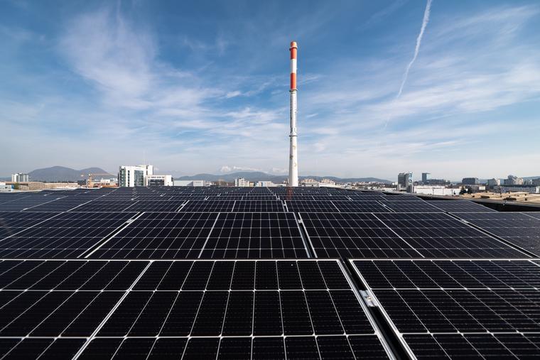 Tudi na Triglav sije sonce 